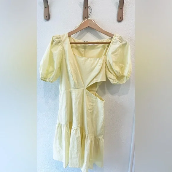 ASTR The Label Mayfair Yellow Lemonade Cut Out Asymmetrical Mini Dress Size S - Picture 2 of 3